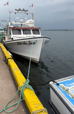 PEI Dockside Aug21 IMG_3474 copy