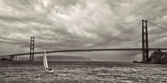 DSC_6976_SanFranciscoGoldenGate_2013_jidp_July2024_6x12_b&w
