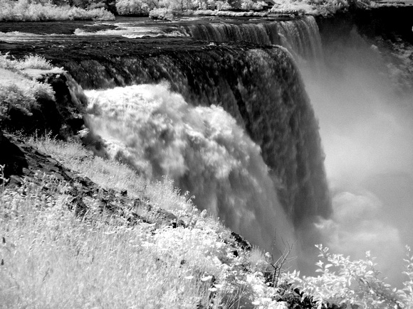InfraredNiagara023